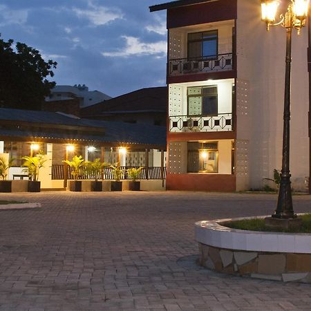 Consir Executive Lodge Accra Eksteriør billede