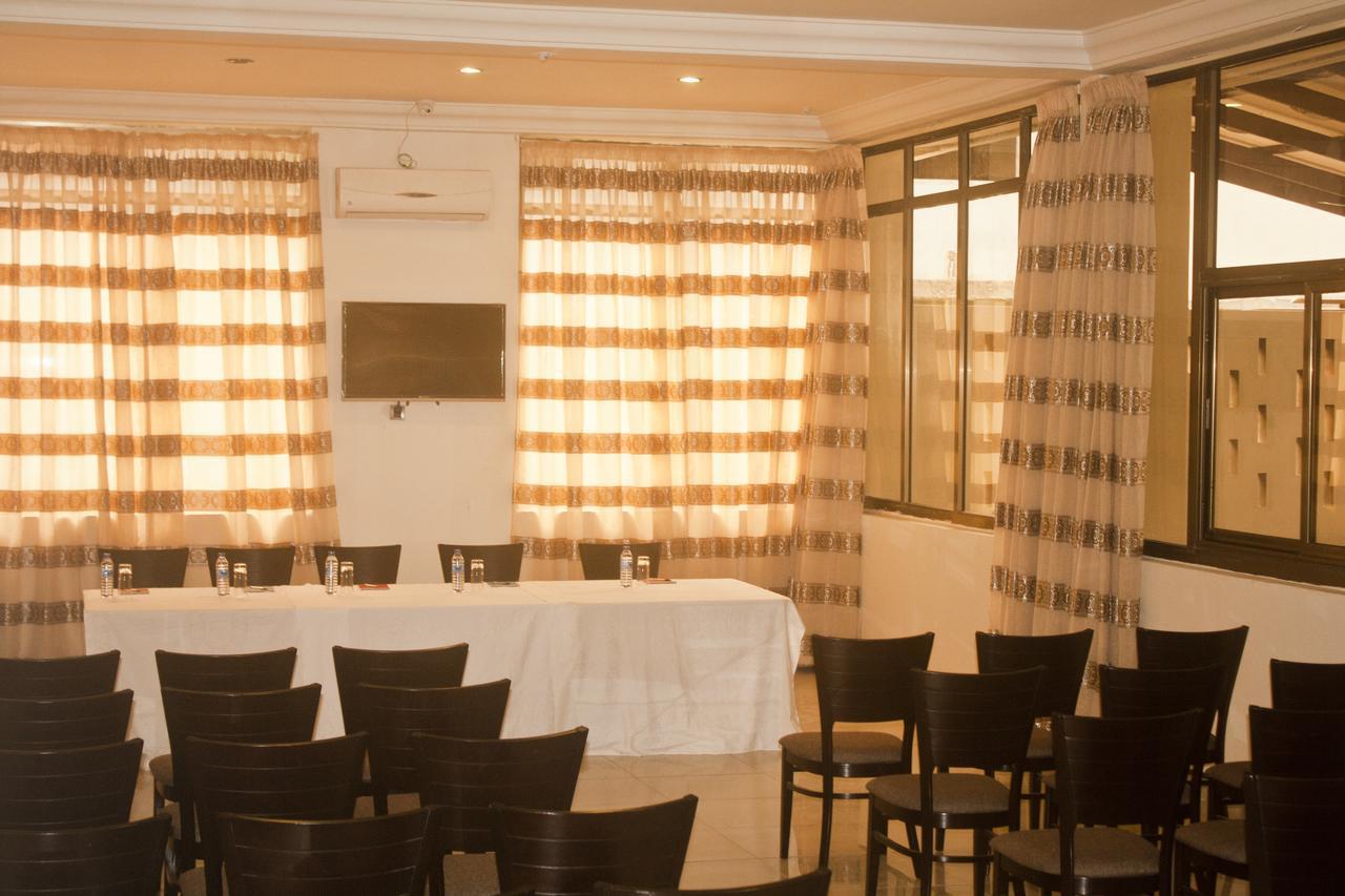 Consir Executive Lodge Accra Eksteriør billede