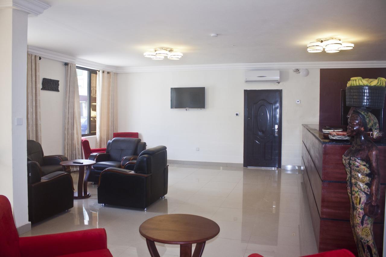 Consir Executive Lodge Accra Eksteriør billede