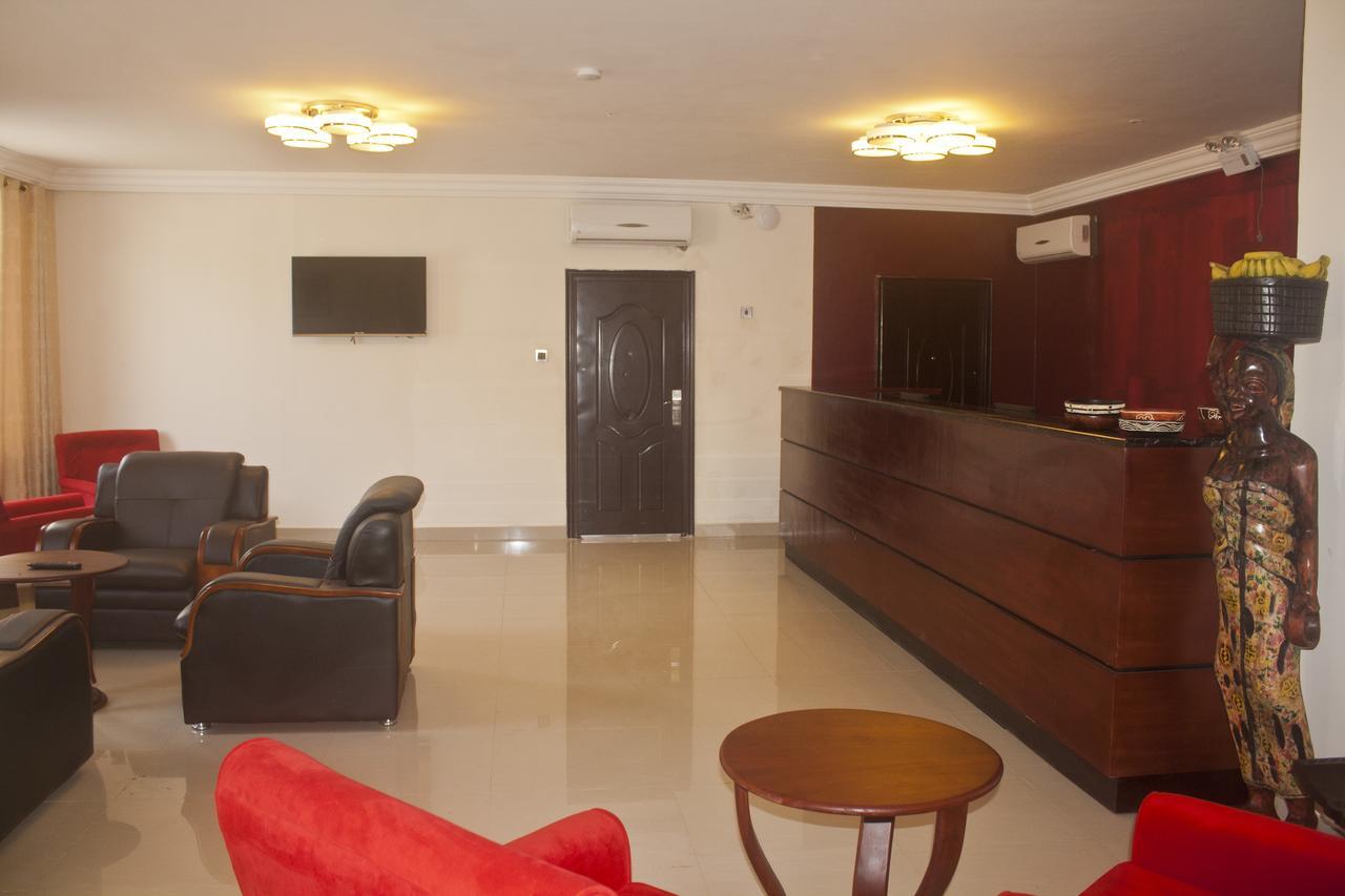 Consir Executive Lodge Accra Eksteriør billede